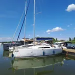 Marina - Zurawi Kat Górkło