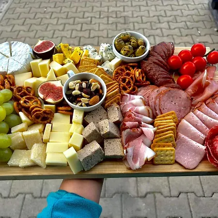 Marina - Zurawi Kat Górkło