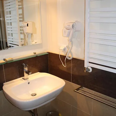 Marina - Zurawi Kat 3* Górkło