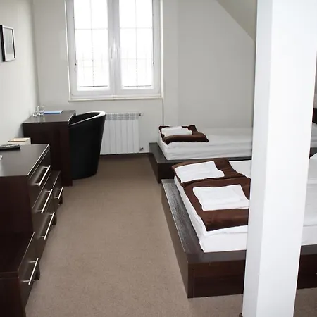 Marina - Zurawi Kat Górkło