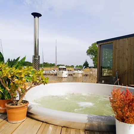 Marina - Zurawi Kat Tatil parkı Górkło