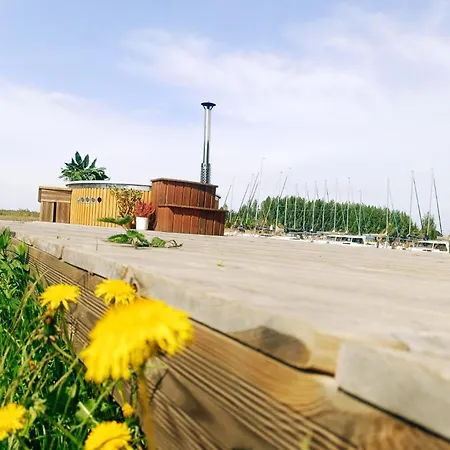 Marina - Zurawi Kat 3* Górkło