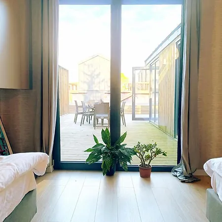 Marina - żurawi Kąt 3*